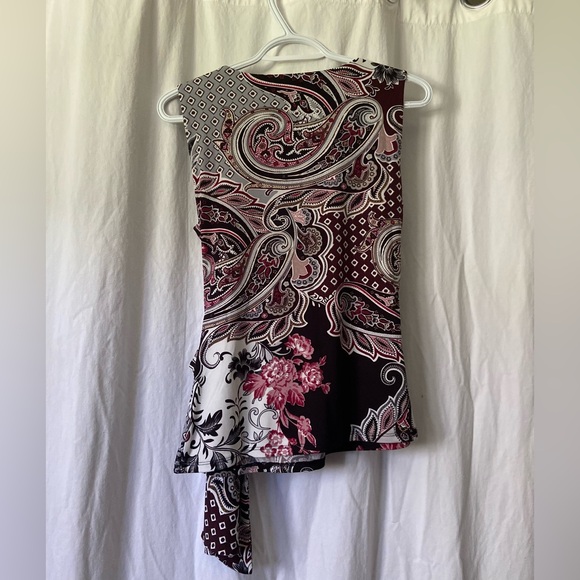 White House Black Market Front Tie Top- Size S - Picture 4 of 4